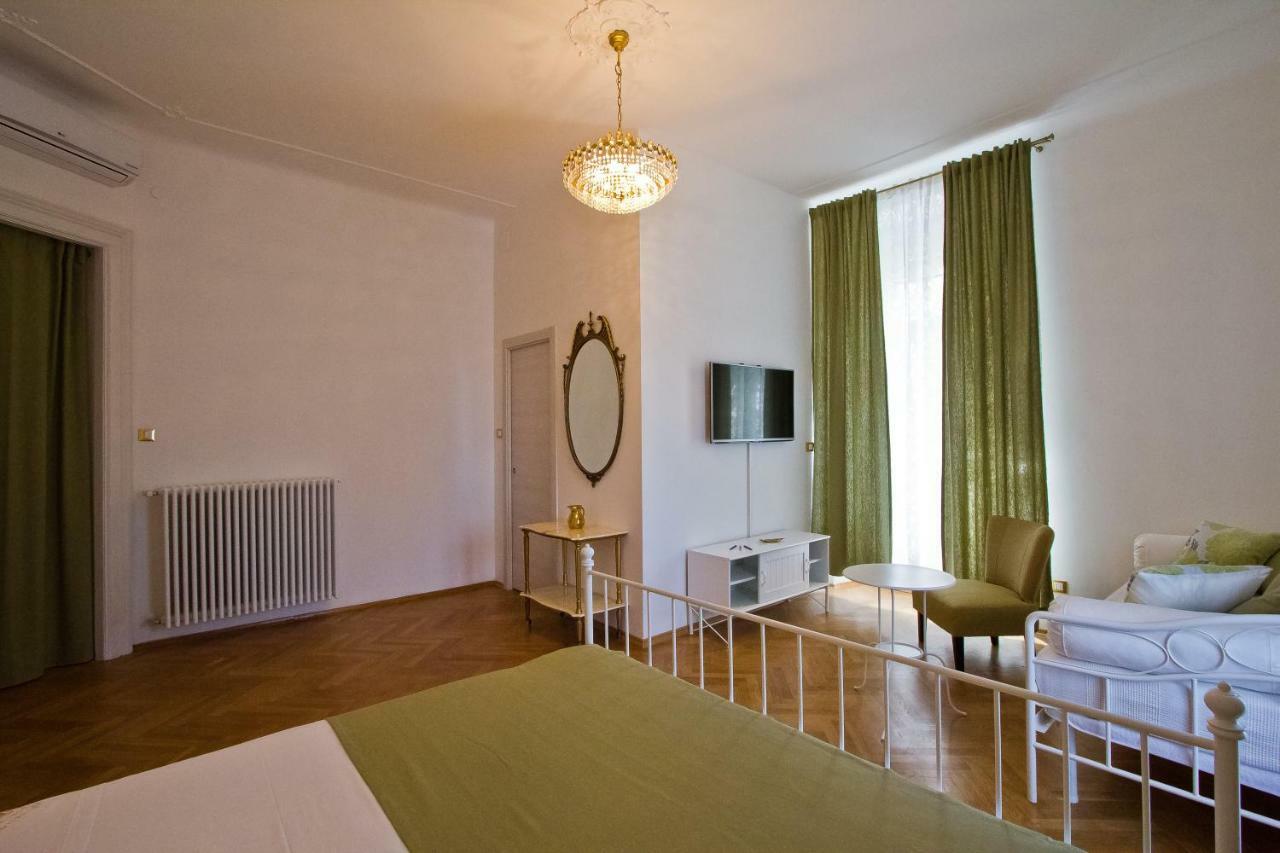 טריאסטה Golden Rooms Bed & Breakfast מראה חיצוני תמונה